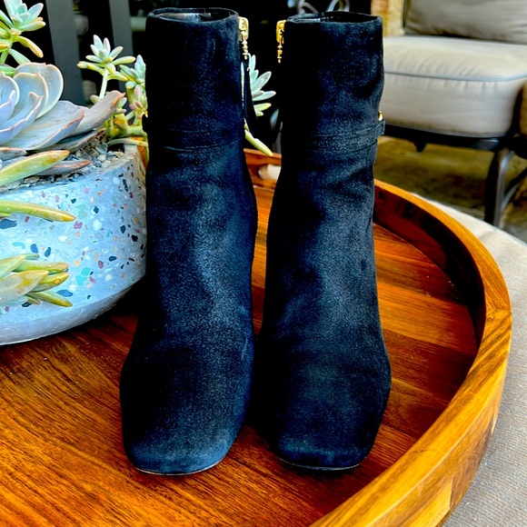 SAM EDELMAN Square Toe Ankle Bootie. SZ 7.5. Color Black Suede. Gold Hardware. - Picture 6 of 8
